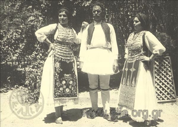 Παραδοσιακές στολές παλιά